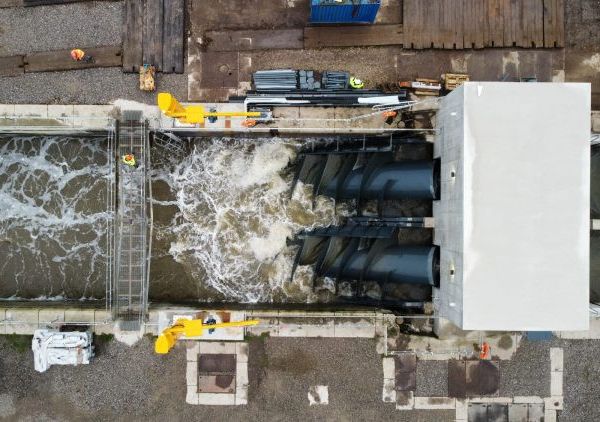 Peel Ports to harness hydropower at QEII Dock, England